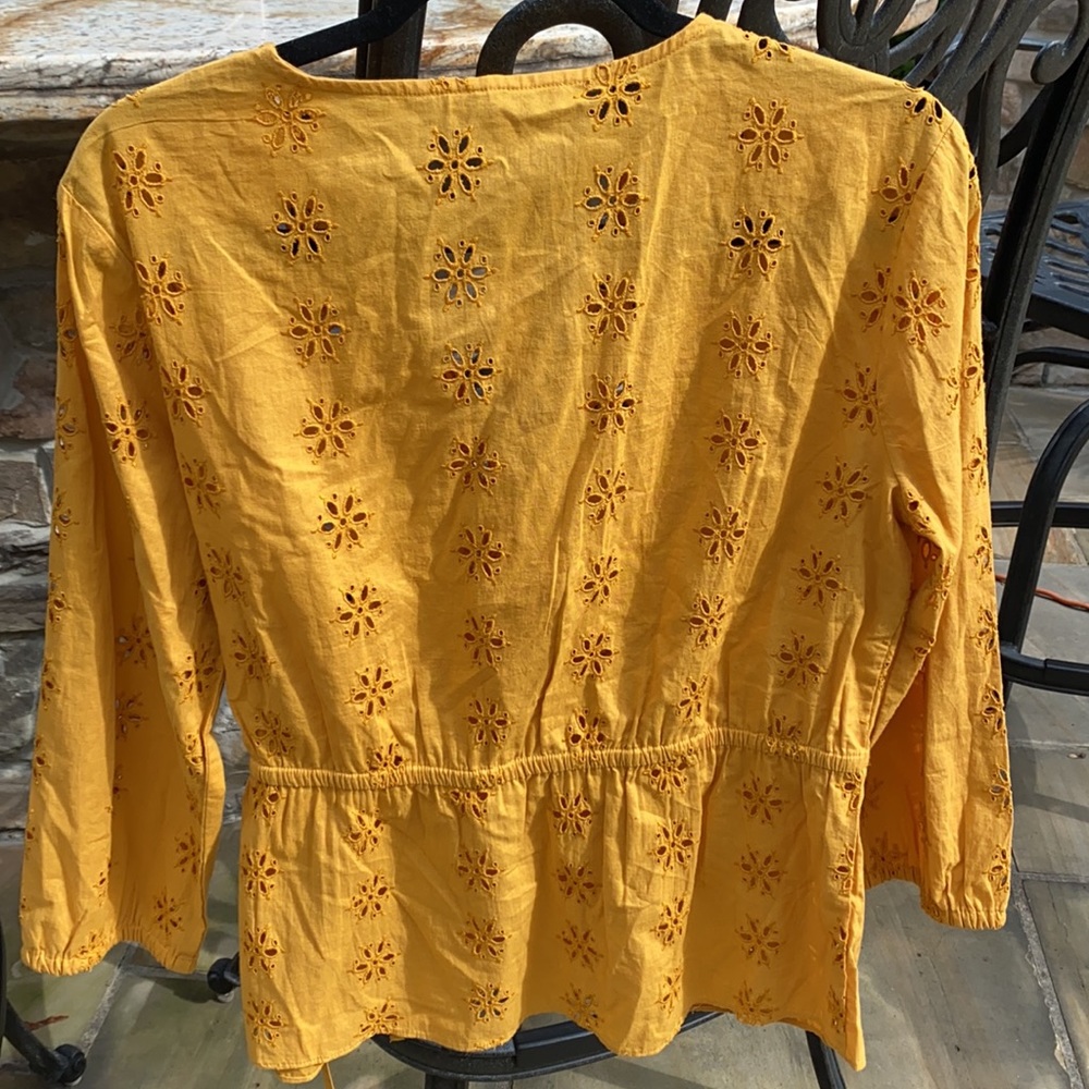NWT 🌺 Madewell Scalloped Eyelet Wrap Top Sz M - Picture 8 of 9